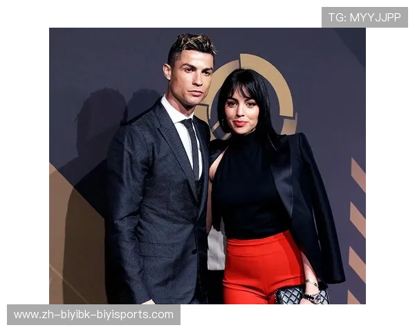 澄清C罗家庭传闻所谓迷你罗恋情系AI合成原图中女子实为乔治娜